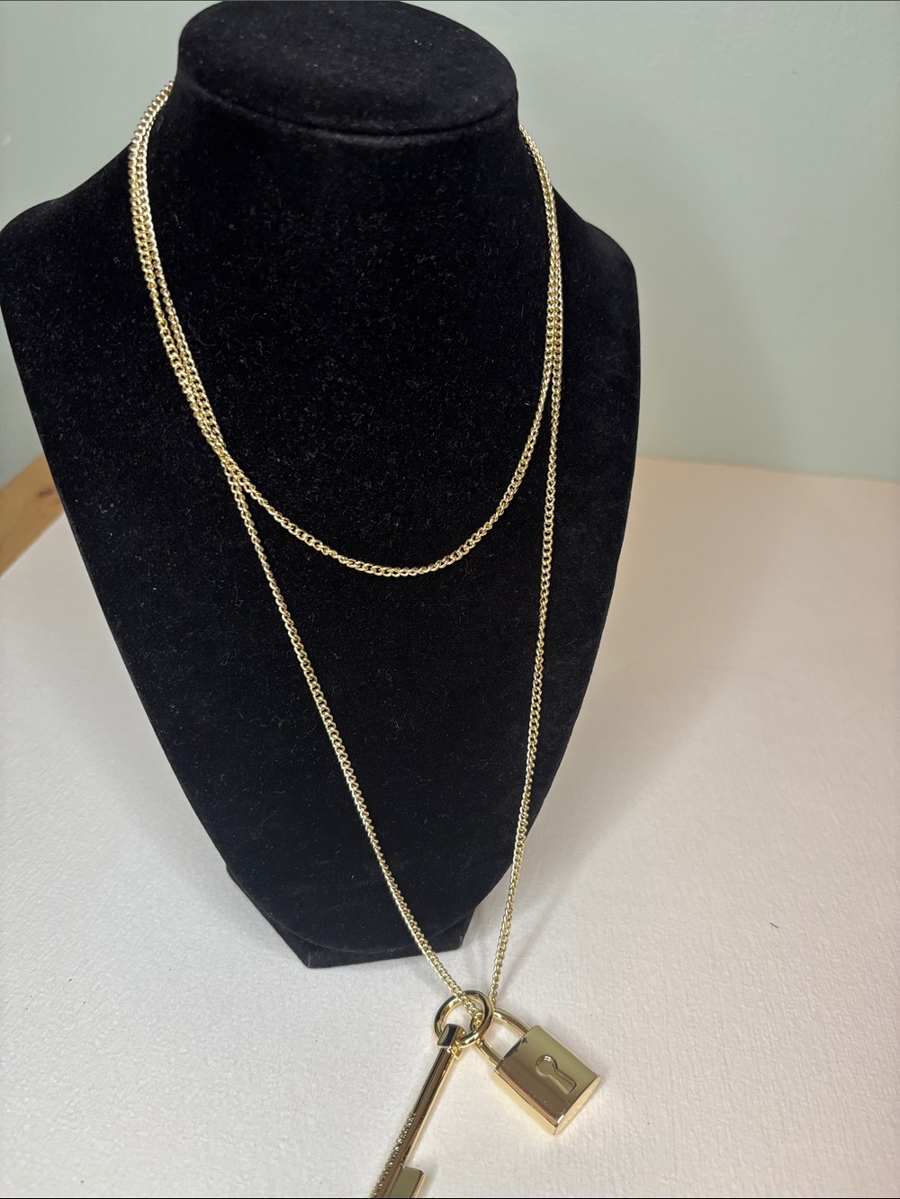 Victoria’s Secret Scandalous Gold Tone Lock and Key Pendant Necklace